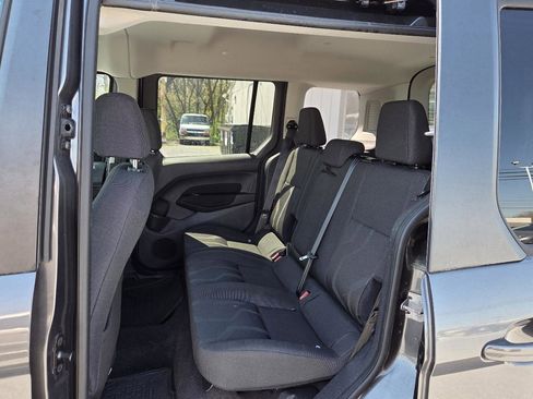 Used 2018 Ford Transit Connect XLT image 11