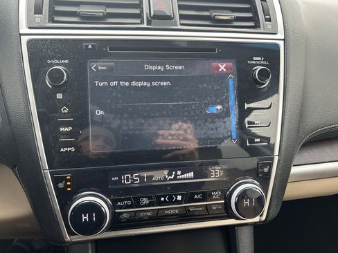 Used 2018 Subaru Outback 2.5i Limited image 12