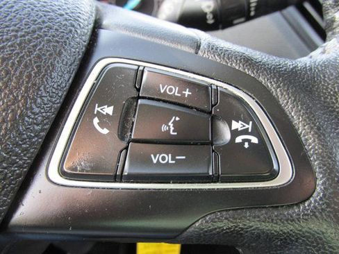 Used 2018 Ford Escape SEL image 15