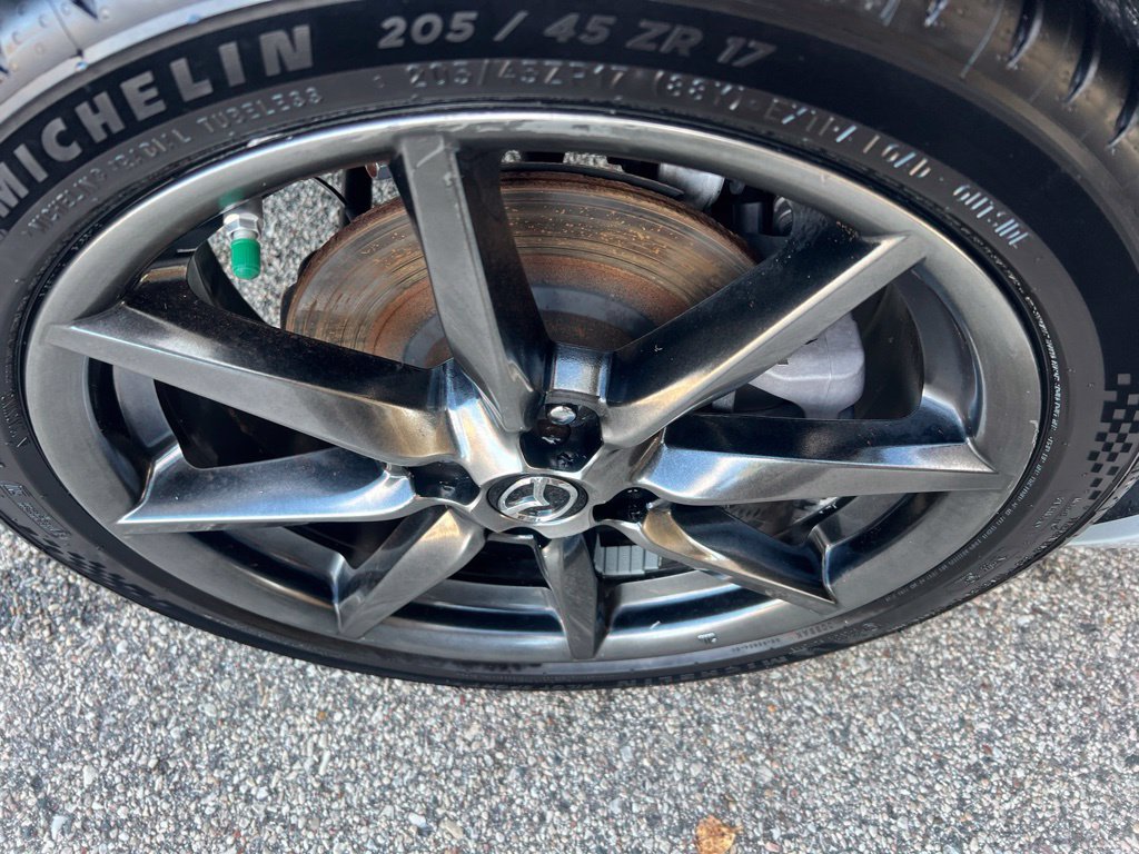 Used 2018 MAZDA MX-5 Miata Grand Touring RWD image 26