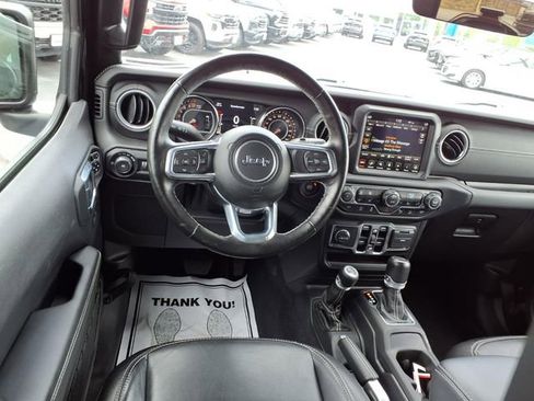 Used 2021 Jeep Wrangler Unlimited Sahara AWD/4WD image 6