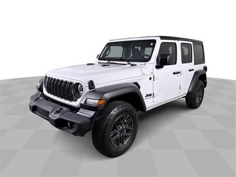 Used 2024 Jeep Wrangler Sport S image 4