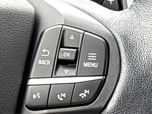 Used 2020 Ford Explorer XLT w/ Comfort Package image 15