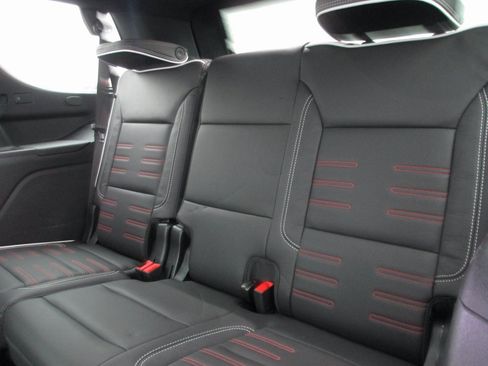 Used 2025 GMC Yukon AT4 Ultimate image 24