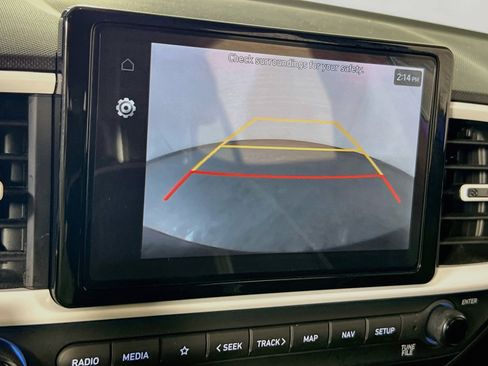 Used 2023 Hyundai Venue Limited w/ Cargo Package FWD image 14