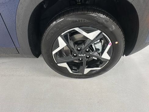 New 2026 Kia Seltos EX image 9