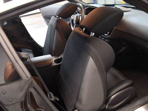 Used 2026 Nissan Z Sport w/ Floor Mat Package RWD image 32