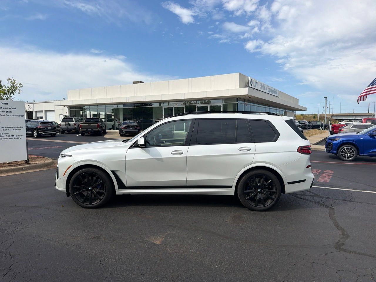 Used 2025 BMW X7 xDrive40i w/ Executive Package AWD/4WD image 6