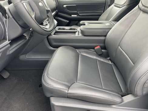 New 2025 Ford Expedition Max Platinum w/ Stealth Performance Package image 15