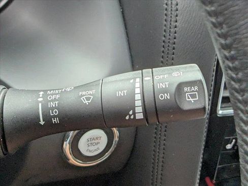 Used 2023 Nissan Armada SL w/ Captain's Chairs Package image 30