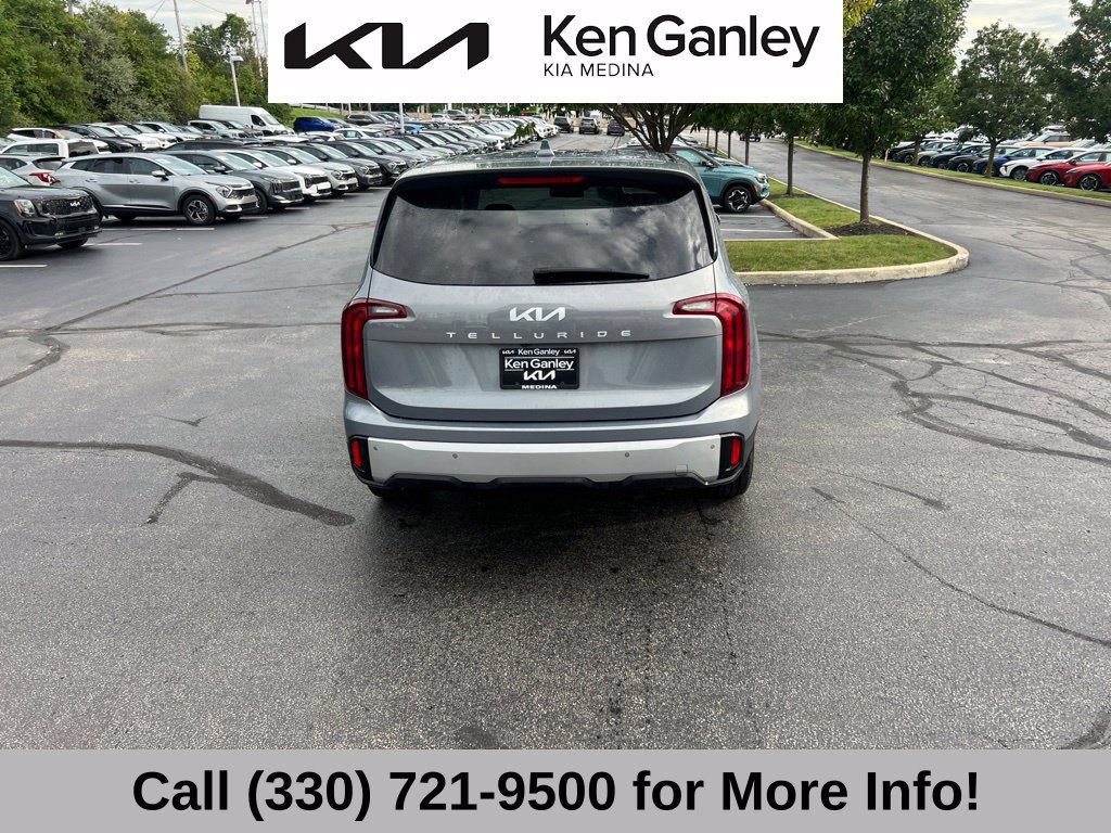 Used 2024 Kia Telluride LX FWD image 13