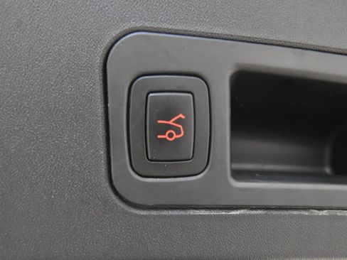 Used 2019 Tesla Model S Long Range image 28