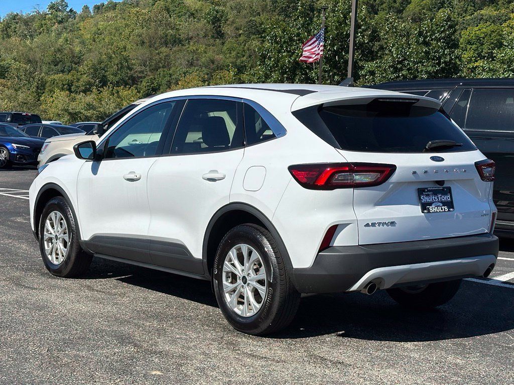 Used 2023 Ford Escape Active AWD/4WD image 21