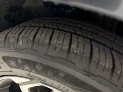 Used 2023 Kia Forte LXS image 41