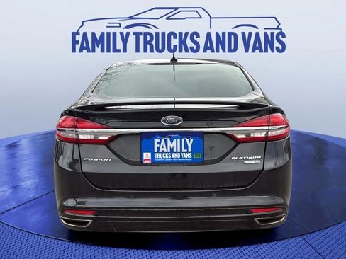 Used 2017 Ford Fusion Platinum image 4