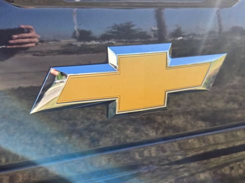Used 2024 Chevrolet Silverado 1500 LT w/ Protection Package RWD image 7