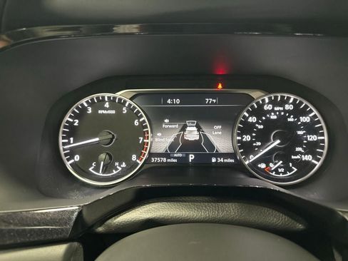Used 2024 Nissan Pathfinder SL AWD/4WD image 21