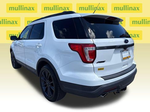 Used 2019 Ford Explorer XLT w/ Equipment Group 202A image 8