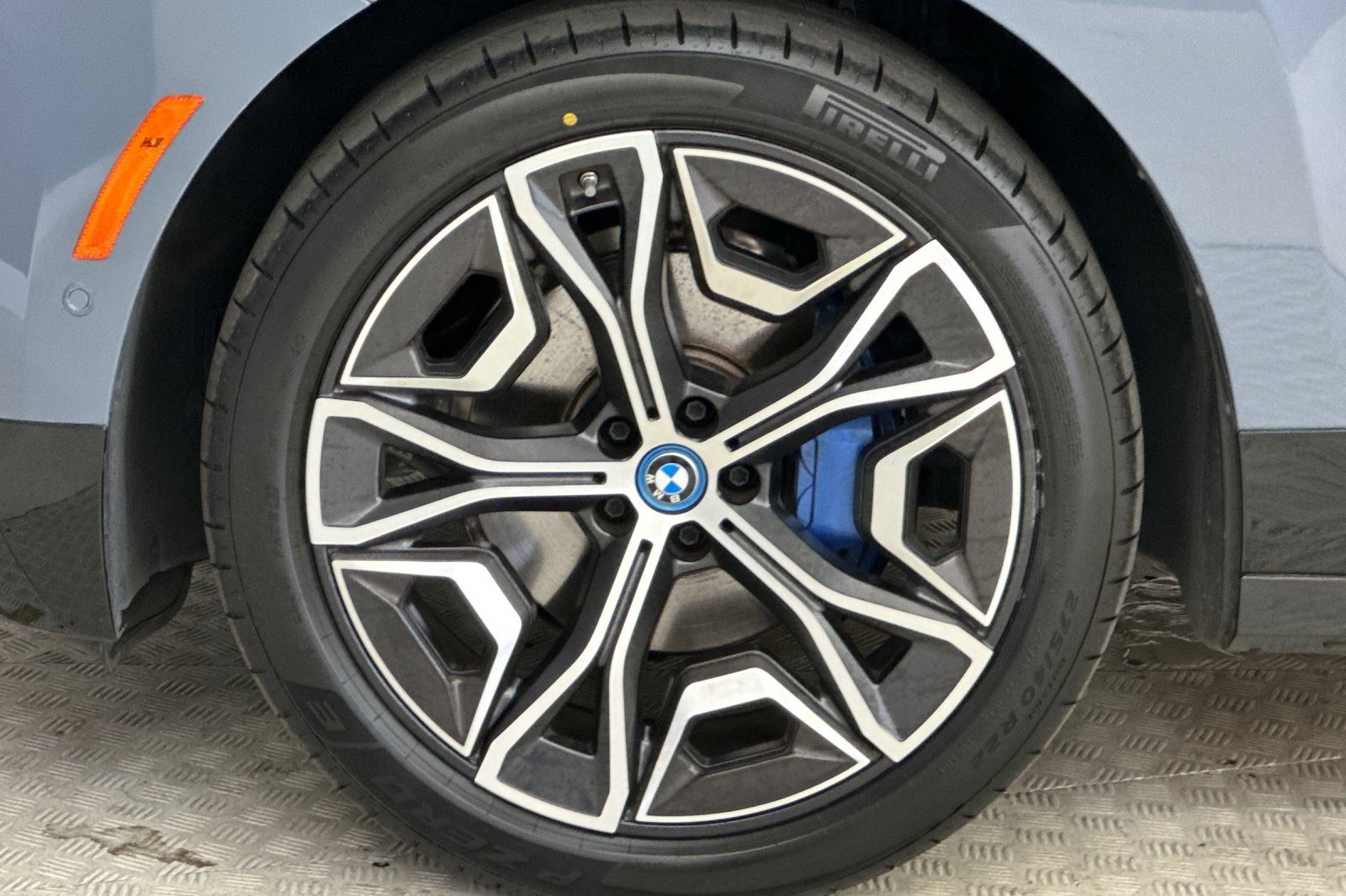 Certified 2024 BMW iX xDrive50 w/ Sport Package AWD/4WD image 12