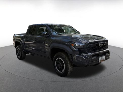 Used 2025 Toyota Tacoma TRD Off-Road image 1