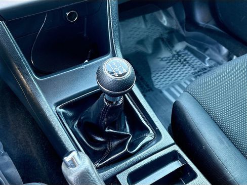 Used 2015 Subaru Crosstrek 2.0i image 16