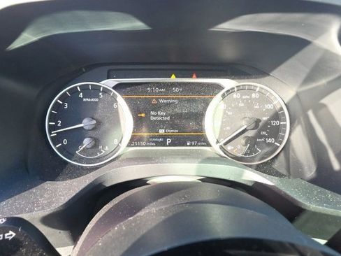 Used 2023 Nissan Rogue SV image 16