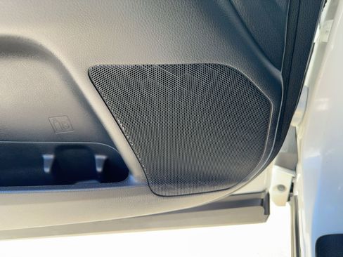 Used 2016 Toyota Highlander XLE image 22