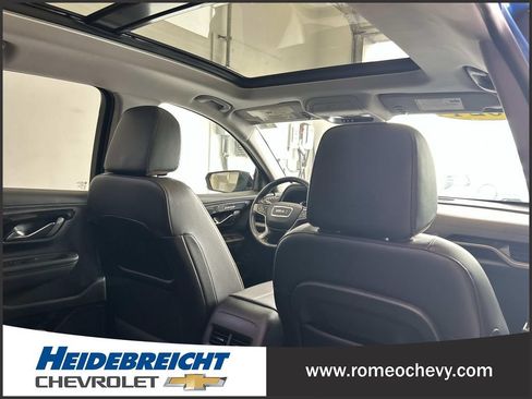 Used 2024 GMC Terrain AT4 w/ LPO, Floor Liner Package AWD/4WD image 34