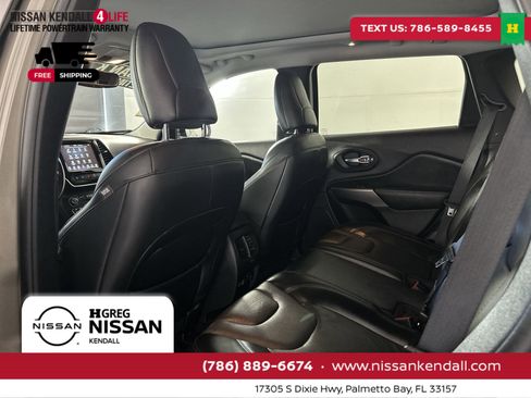 Used 2021 Jeep Cherokee Limited image 28