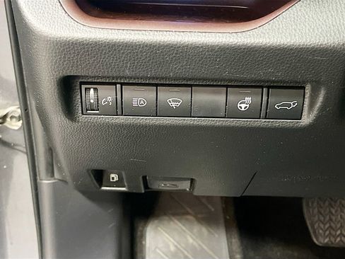 Used 2022 Toyota RAV4 Limited w/ Limited Grade Weather Package image 10