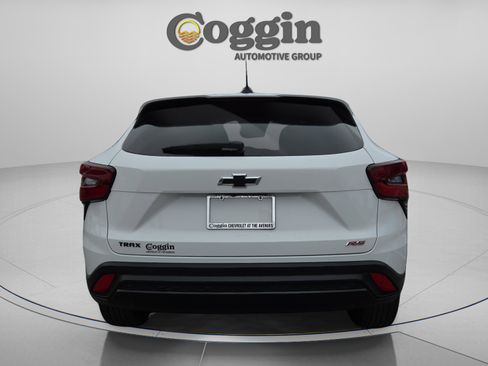 Used 2024 Chevrolet Trax RS w/ Driver Confidence Package image 5
