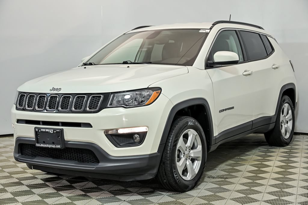 Used 2020 Jeep Compass Latitude w/ Cold Weather Group AWD/4WD image 5