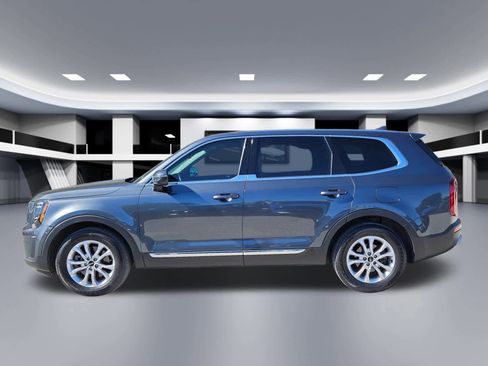 Used 2021 Kia Telluride LX image 3