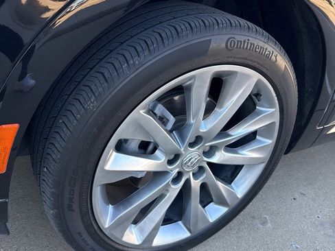 Used 2023 Buick Envision Avenir image 2