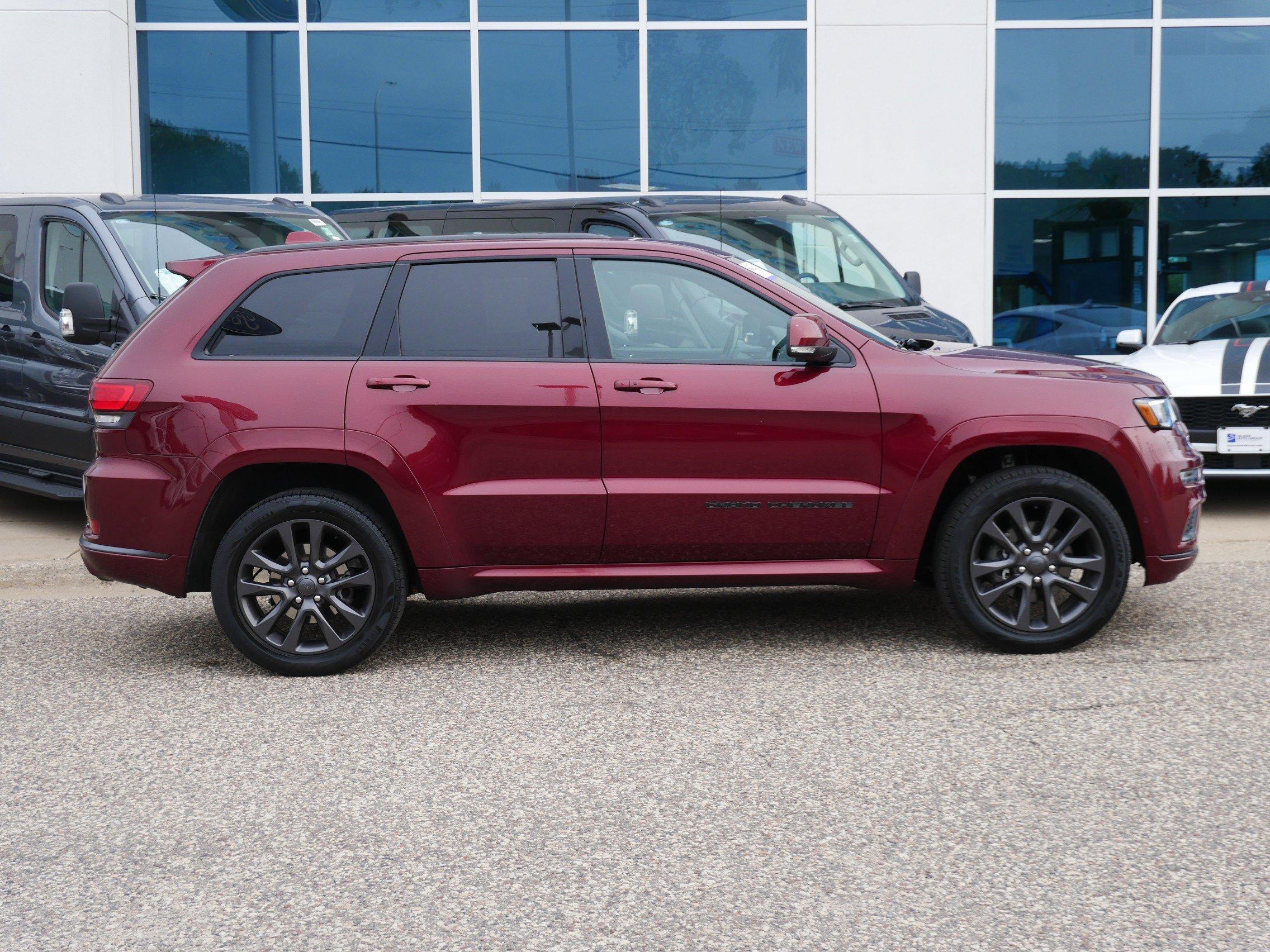Used 2019 Jeep Grand Cherokee High Altitude AWD/4WD image 2