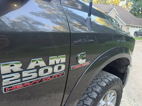 Used 2018 RAM 2500 Limited AWD/4WD image 28