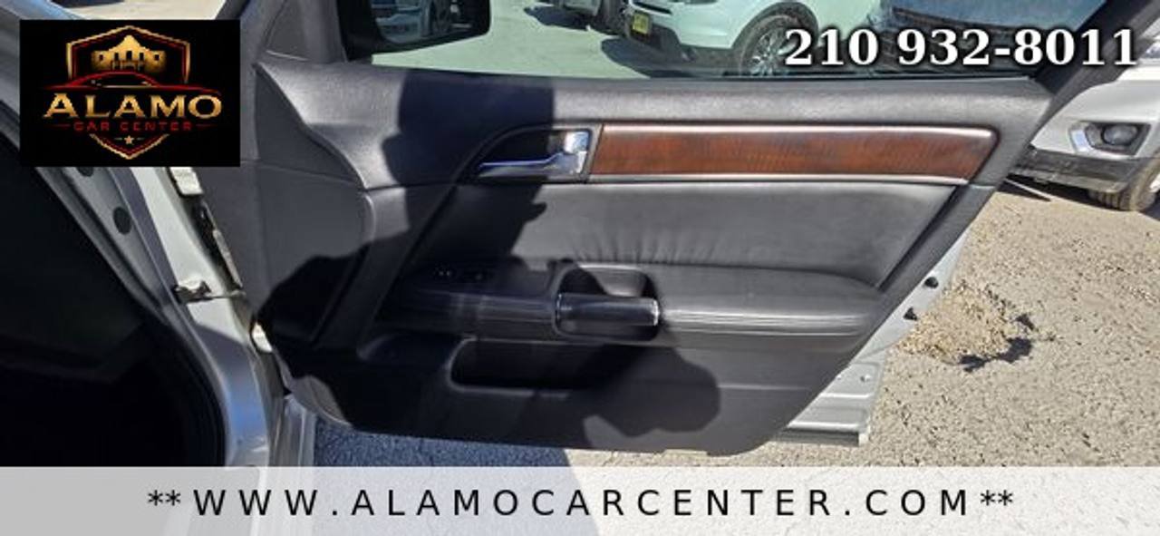 Used 2009 INFINITI M35 w/ Technology Pkg RWD image 18