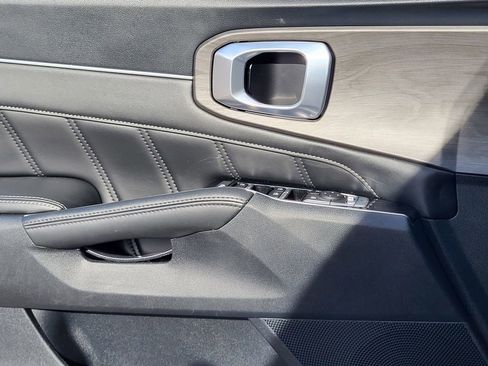 Used 2024 Kia Sorento SX image 20