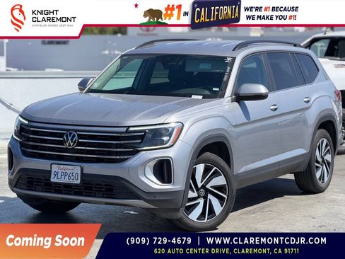 Used 2024 Volkswagen Atlas SE FWD image 1