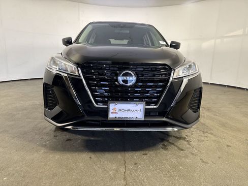 Certified 2025 Nissan Kicks Play S image 26