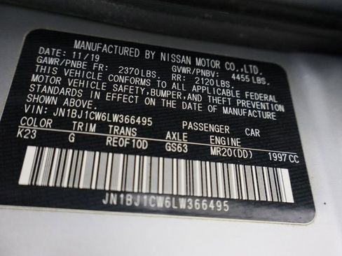 Used 2020 Nissan Rogue Sport S image 34