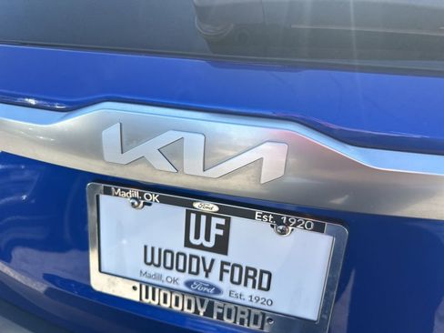 Used 2023 Kia Seltos S w/ Navigation Package image 12