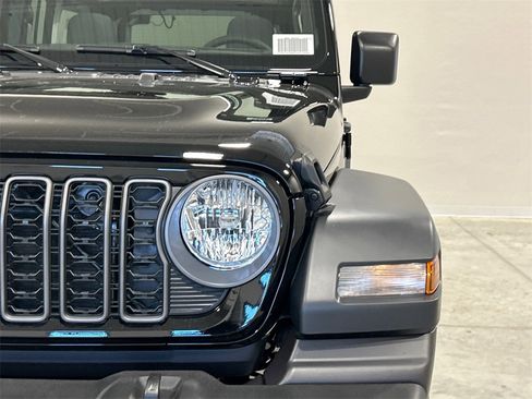 New 2025 Jeep Wrangler Sport S image 10