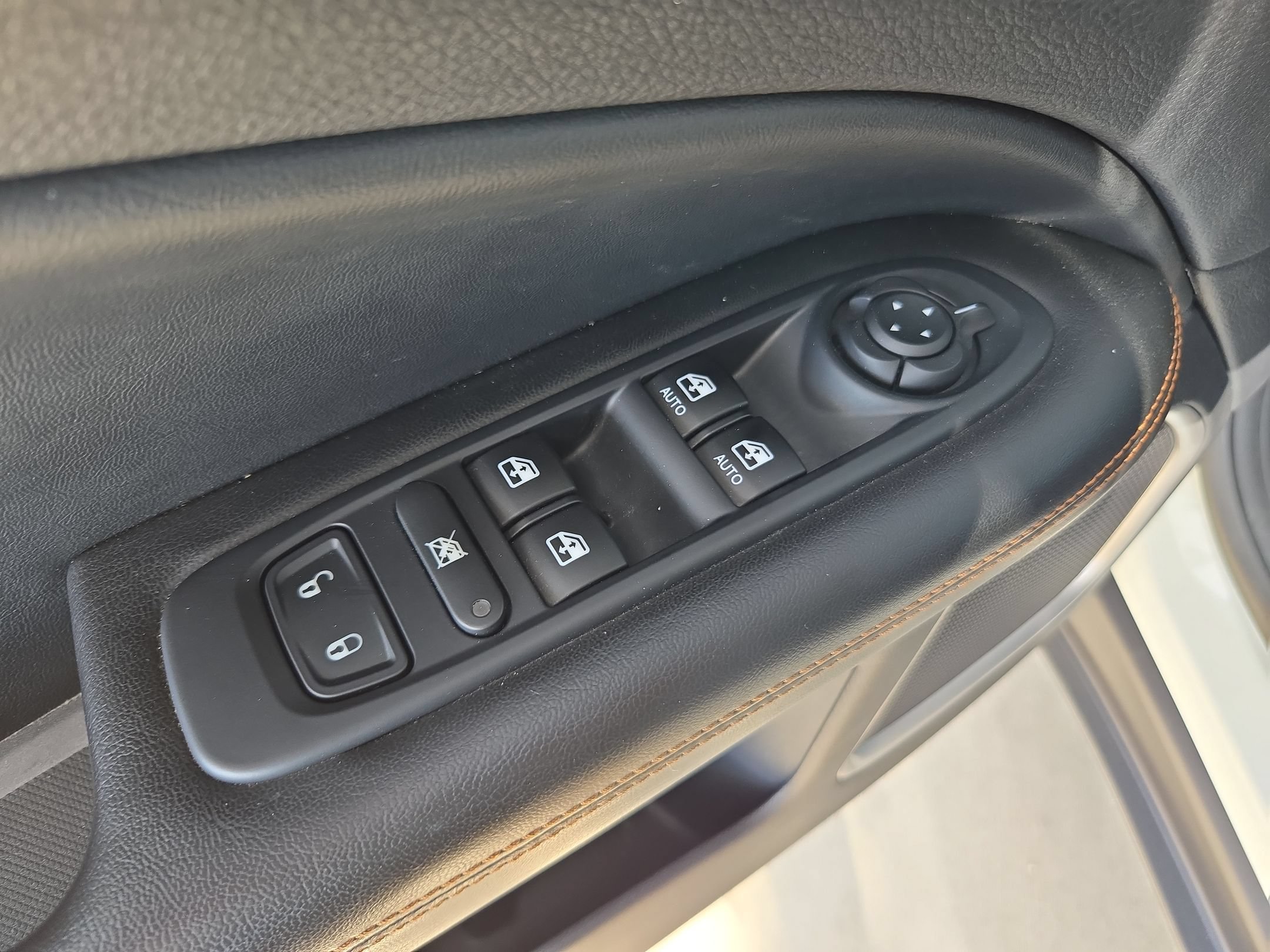 Used 2021 Jeep Compass Limited AWD/4WD image 12