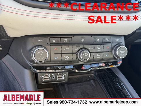 Used 2024 Dodge Durango Citadel image 26