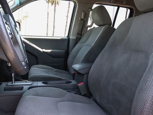Used 2018 Nissan Frontier SV w/ Value Truck Package RWD image 29