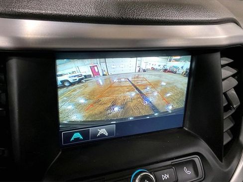 Used 2019 GMC Acadia SLE image 21