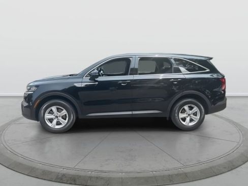 Used 2022 Kia Sorento LX AWD/4WD image 4