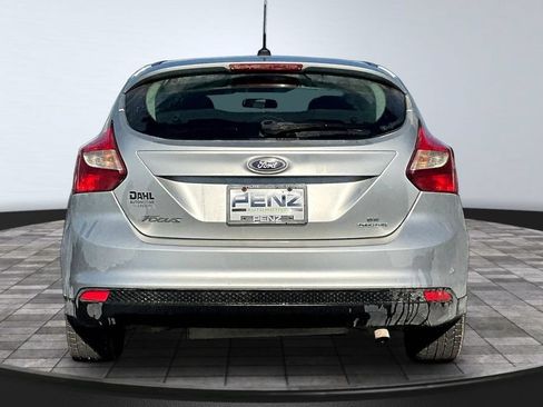 Used 2014 Ford Focus SE FWD image 5