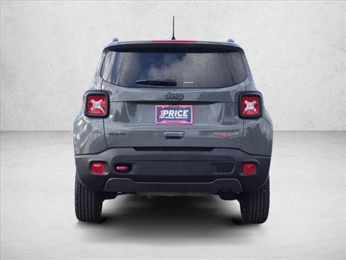 Used 2022 Jeep Renegade Trailhawk AWD/4WD image 6